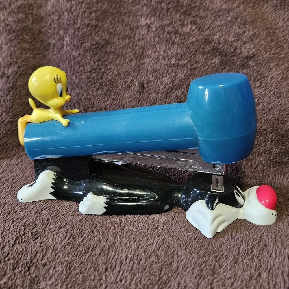 Looney Tunes Sylvester and Tweety Vintage Stapler - Used - Picture 3 of 7